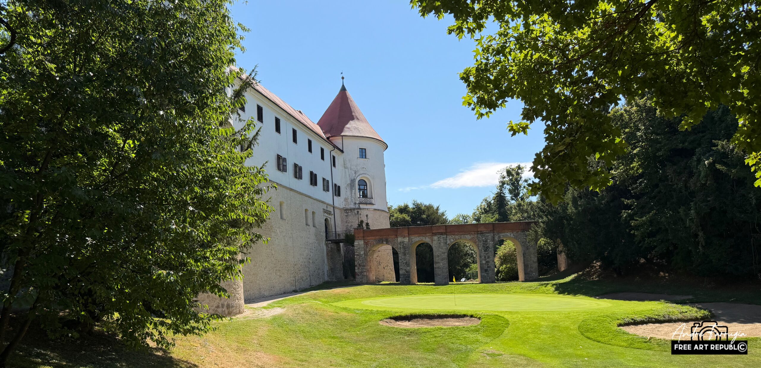 Lire la suite à propos de l’article Golf Club Grad Mokrice